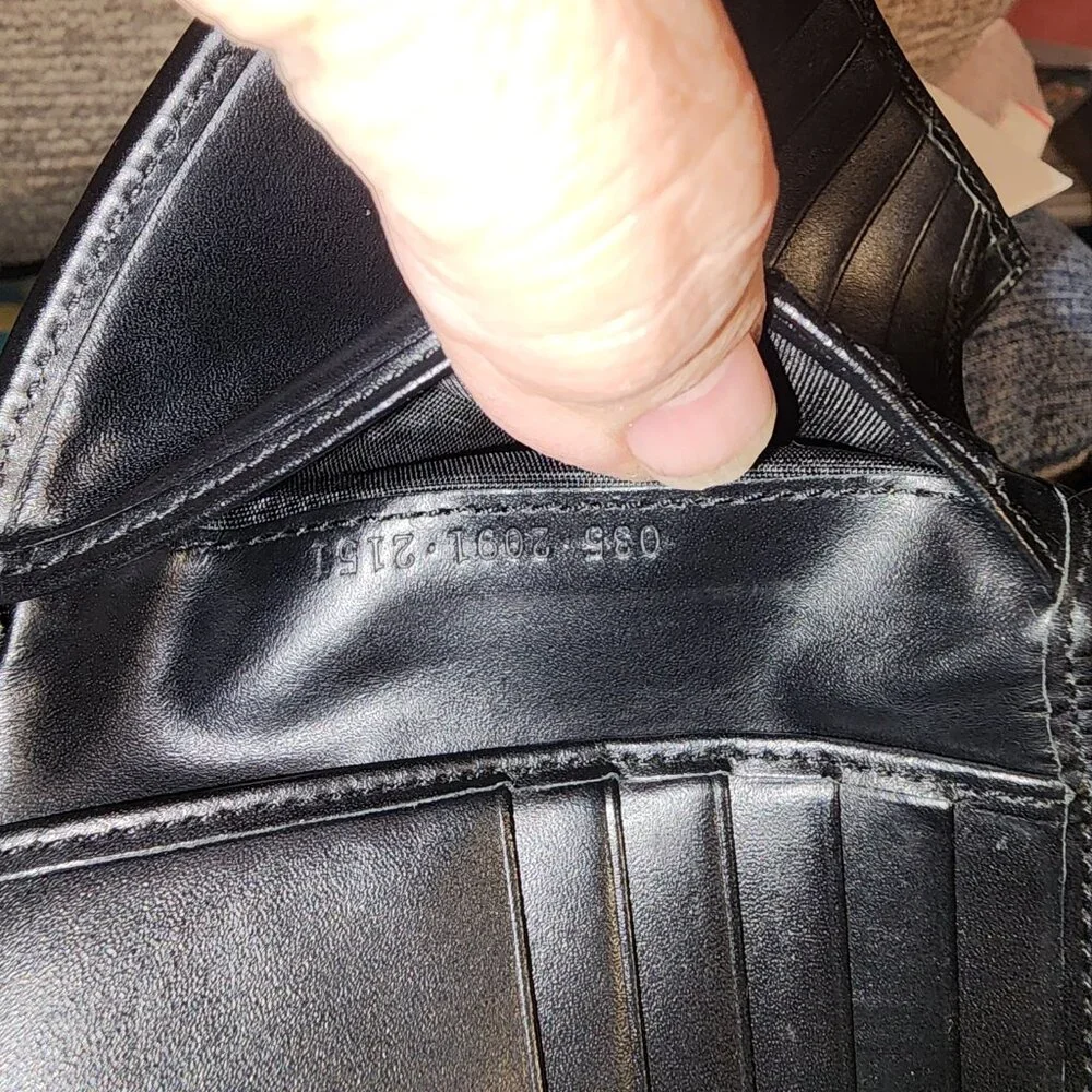 Gucci Black GG Canvas and Leather French Compact Wallet - Picture 16 of 16